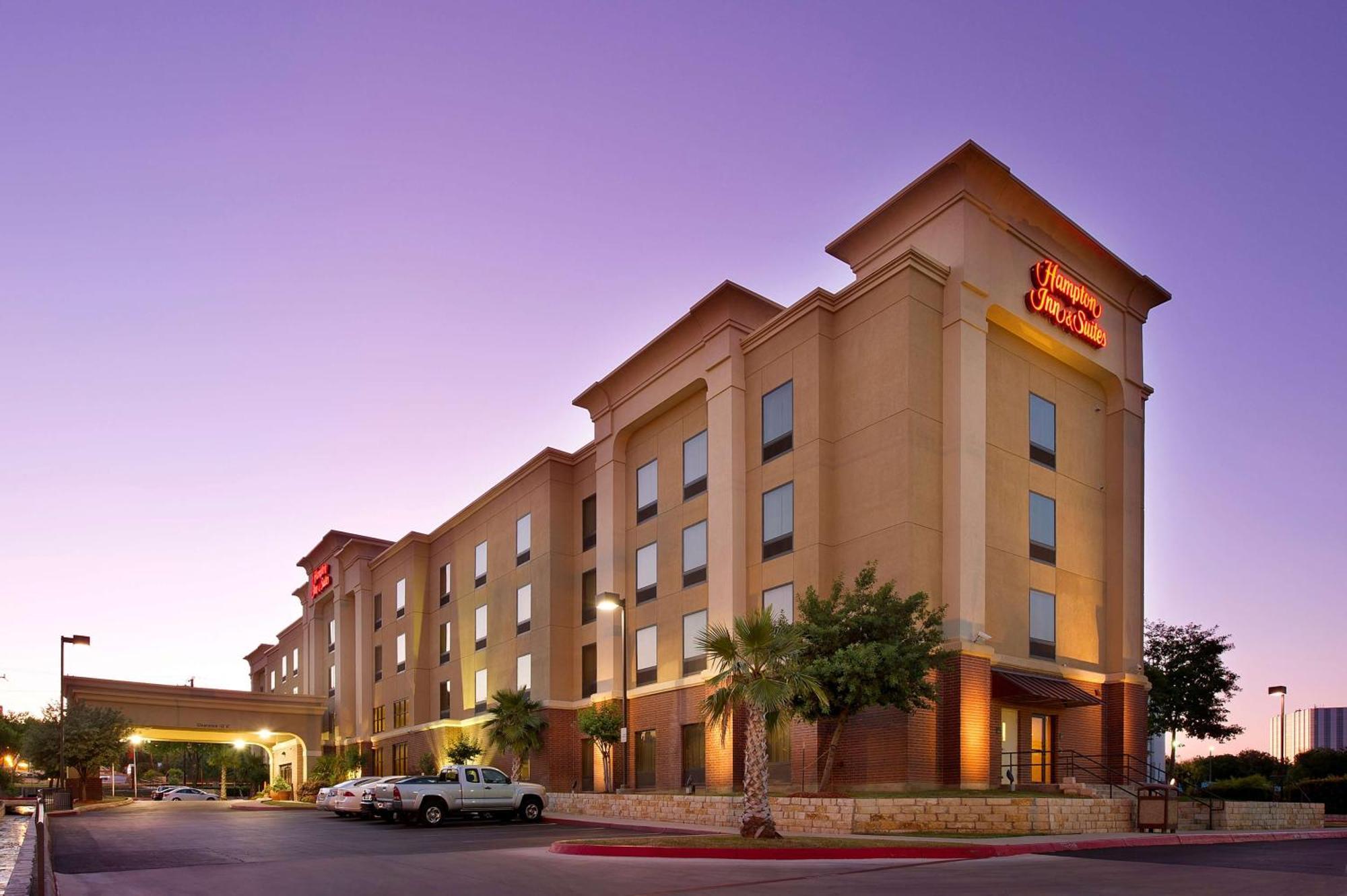 Hampton Inn And Suites San Antonio Airport Экстерьер фото