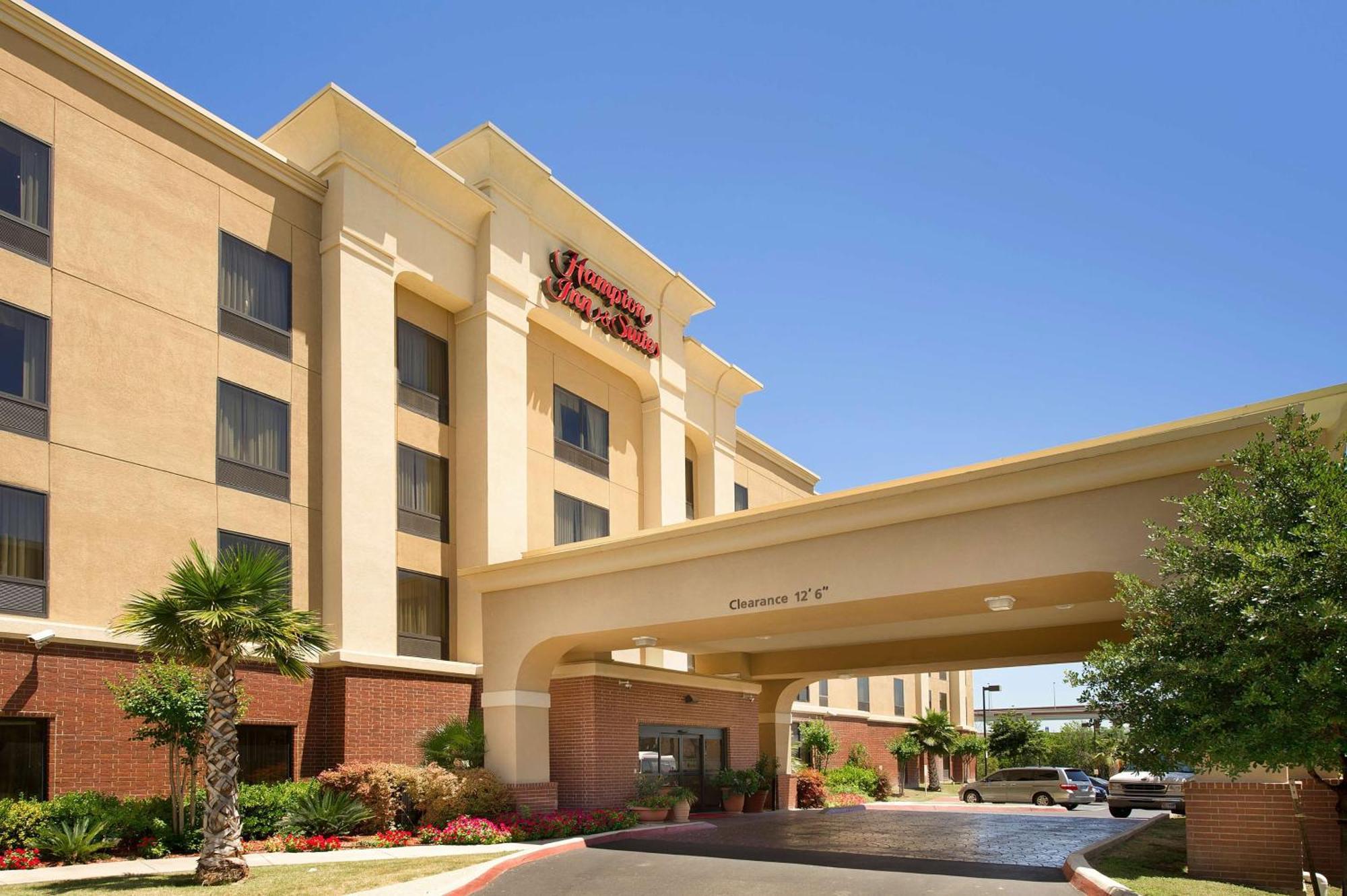 Hampton Inn And Suites San Antonio Airport Экстерьер фото