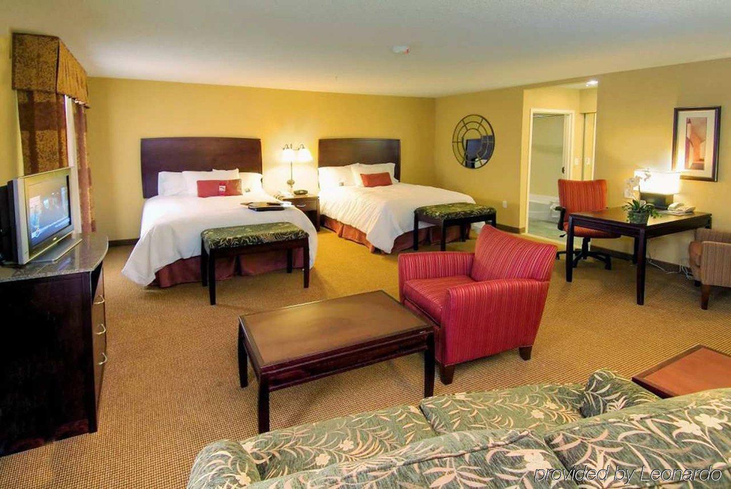 Hampton Inn And Suites San Antonio Airport Номер фото